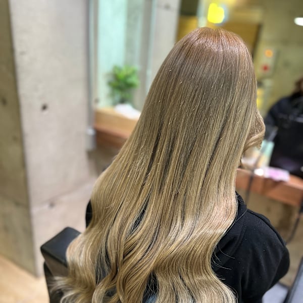 ミルクティーベージュ