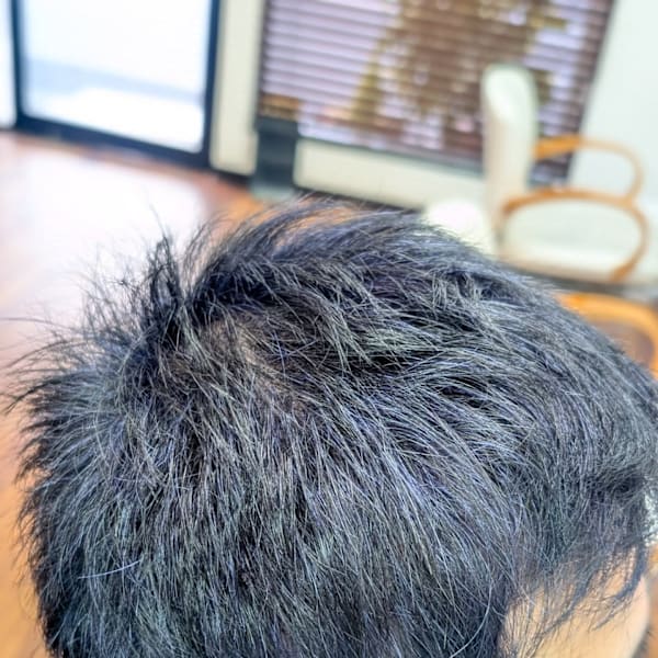 ガンダムに登場する「アストナージさん」に例えて|リリー美容室