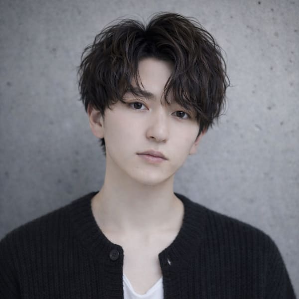 束感黒髪ナチュラル人気流行フェザーパーマ韓国風