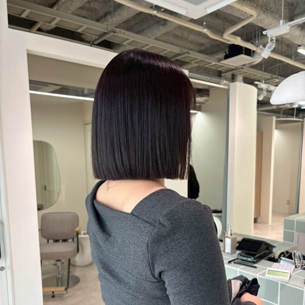 ワンレンボブ前下がりショート内巻きワンカール鎖骨ミディアム