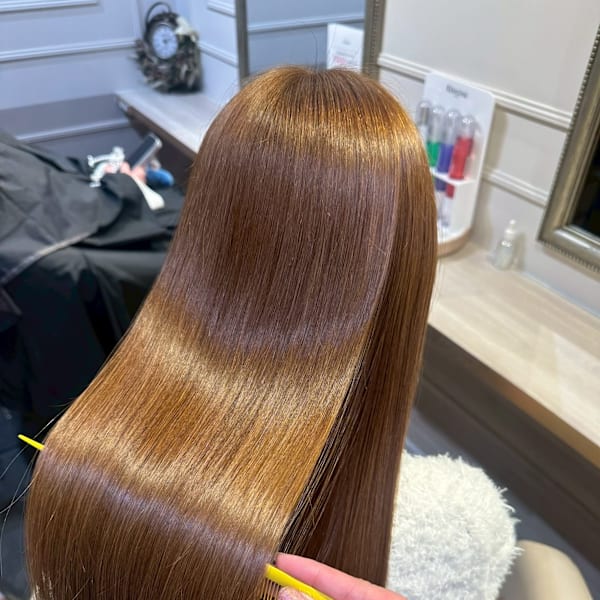 艶感キャラメルブラウンストレート