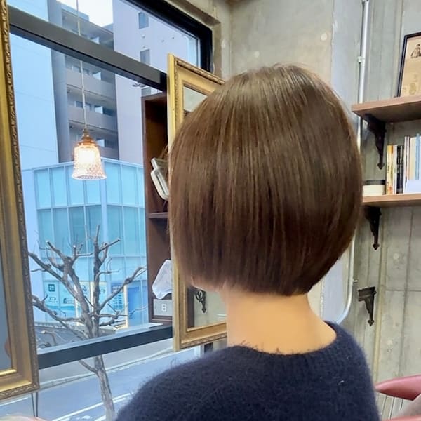 前下がりショートボブ|Lourdes hair design