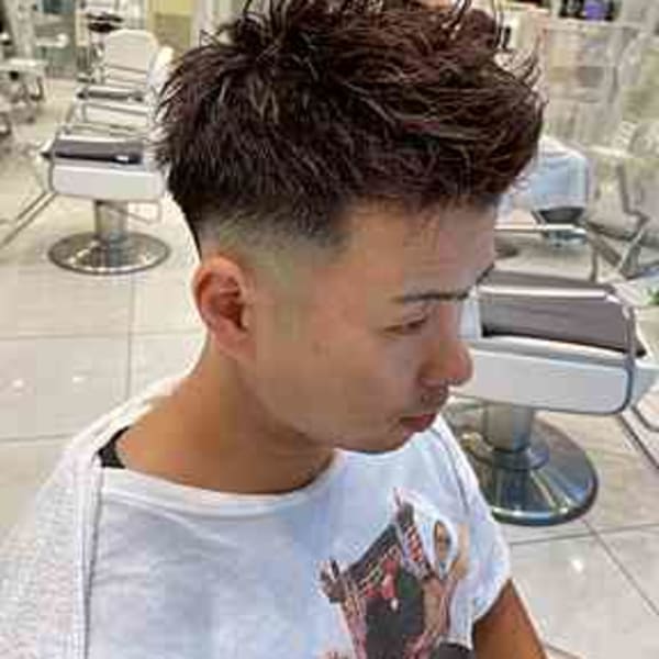 王道スキンフェード × アップバングショート