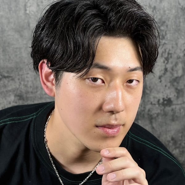 「ビジネス×ニュアンスパーマ」好印象コンマヘア