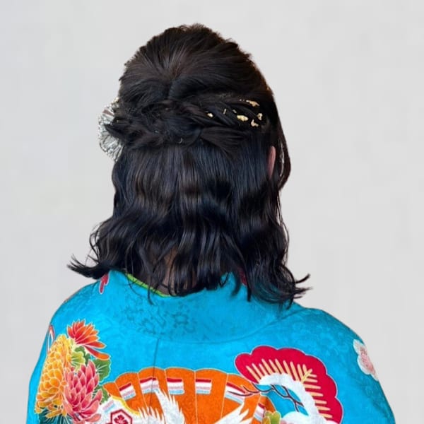 ハーフアップ 編み込み コテ巻き 20代 ヘアアレンジ 美髪