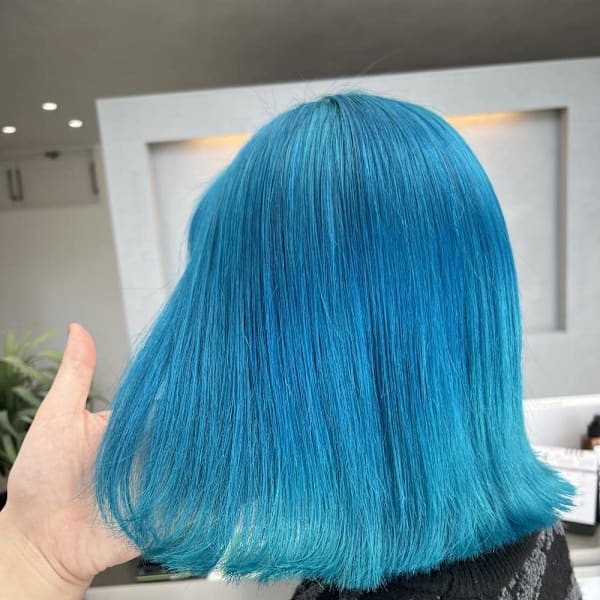 スカイブルー|K&K  ブリーチ/ダブルカラー/プルエクステ/縮毛矯正/髪質改善