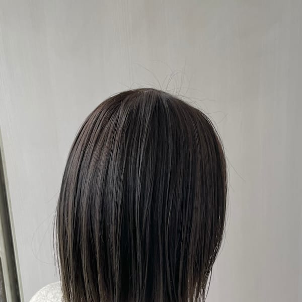 「透明感カラー×艶切りっぱなしボブ」|KORERO hair