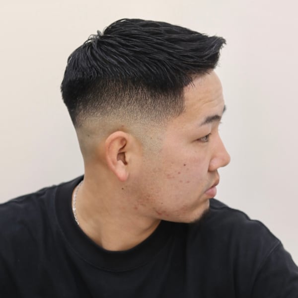 スキンフェードフェザーアップ