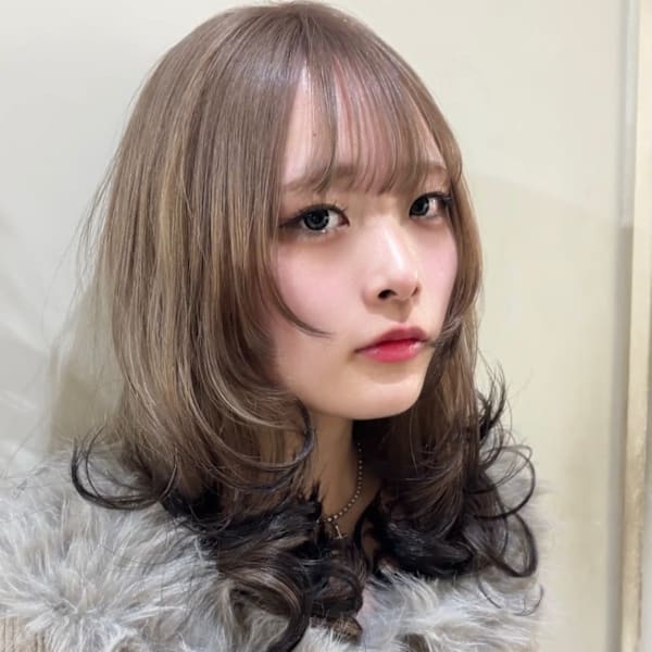 エンドカラー×ハイレイヤーでトレンドスタイル|Sancha Salon