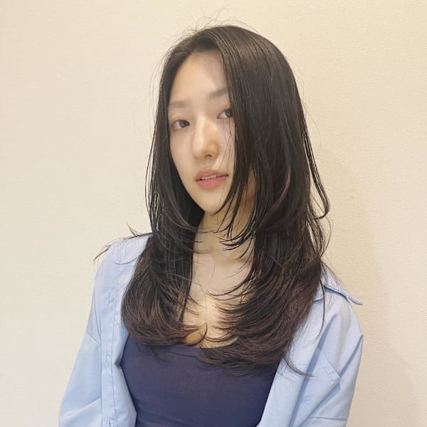 ウェット質感×重めレイヤー[髪質改善 レイヤー]