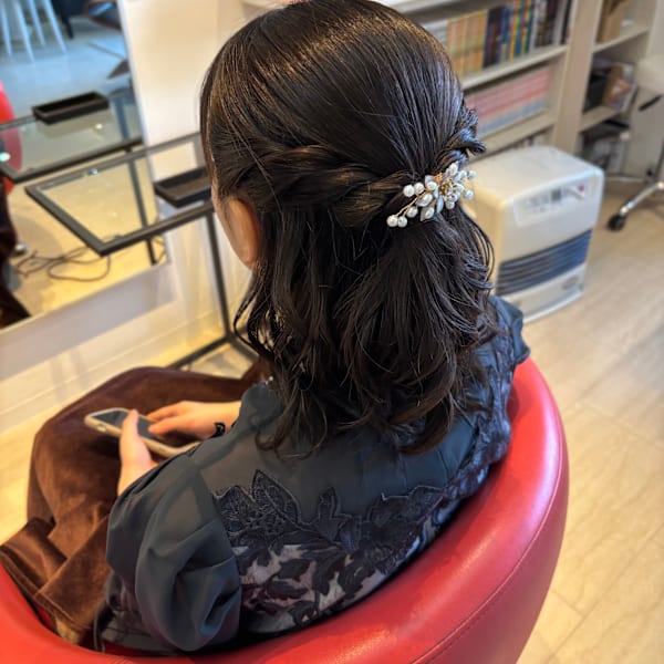 お呼ばれハーフアップ