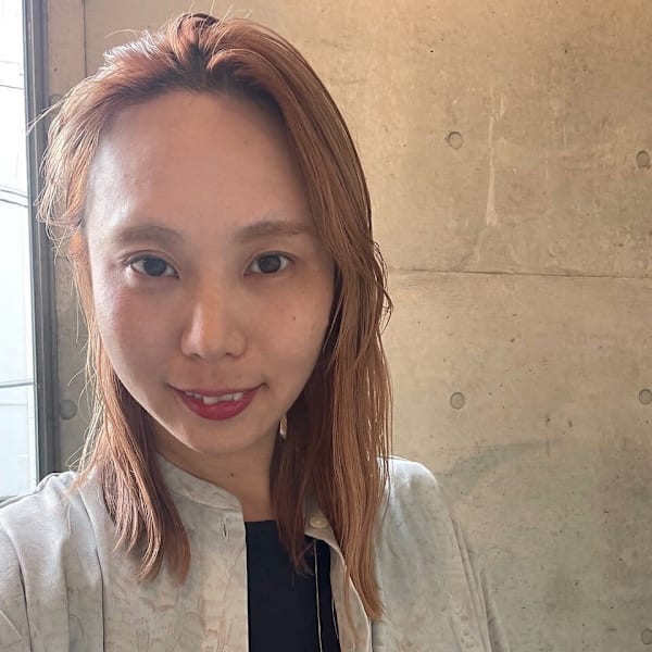 tomo|salon de VERITA