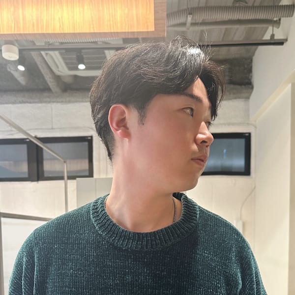 センターパート×フェザーパーマ|LIC men's salon 南堀江