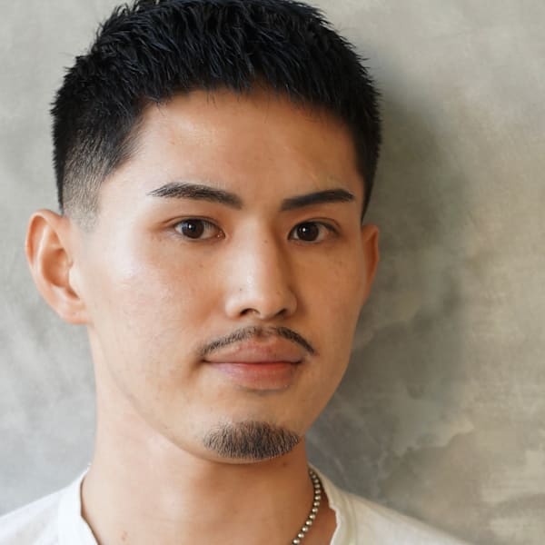 アイロンパーマ×クロップスタイル