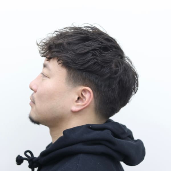 フリンジパーマテーパーフェード