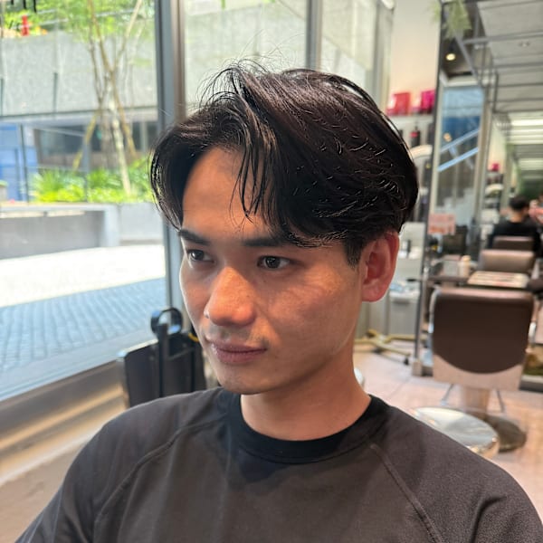 毛流れニュアンスパーマ