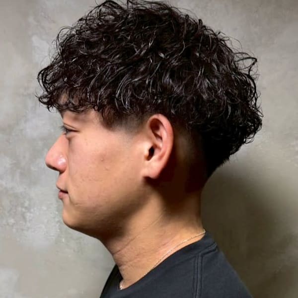 フェードカット 波巻きパーマ メンズパーマ ツーブロック