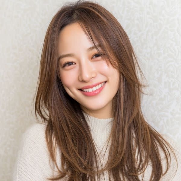 笑顔を引き立てるナチュラルストレートレイヤー