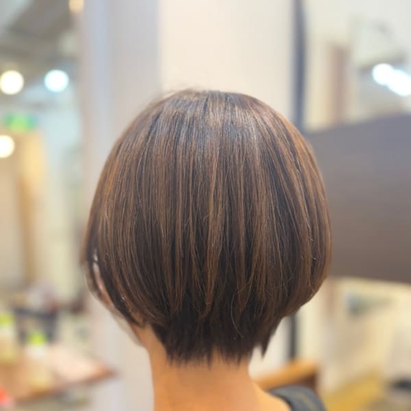 ショートボブ
