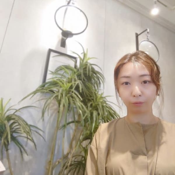 松井 加菜子|AUBE HAIR lounge 池袋店 【オーブ ヘアー ラウンジ】