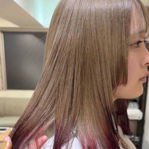 ミルクティーベージュ×裾カラーボルドー