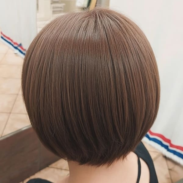 大人美シルエットショートボブ