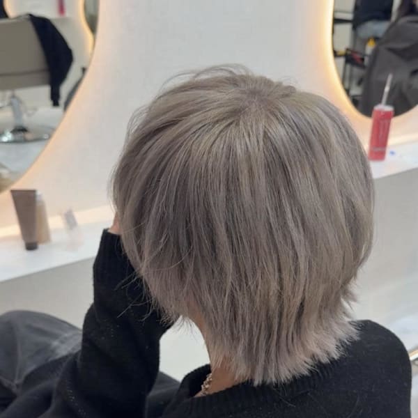 グレーアッシュウルフカット♪あゆむ