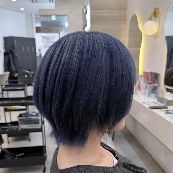 ネイビーカラーウルフカット♪あゆむ