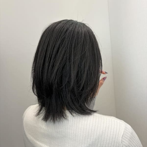 レイヤーセミロング|半個室 rire hair 千早店