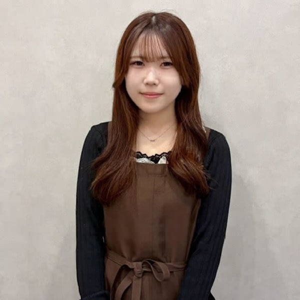 Lino nail&eye【リノ ネイルアンドアイ】のスタッフ紹介。サクラ 