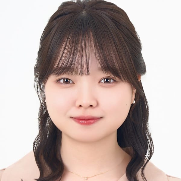 ねじりハーフアップ（9種からえらべる定番ヘアセット）