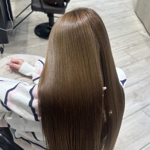 【AYAKI】アッシュベージュ 水素カラー|Euphoria 銀座本店 Smart Salon【ユーフォリア】