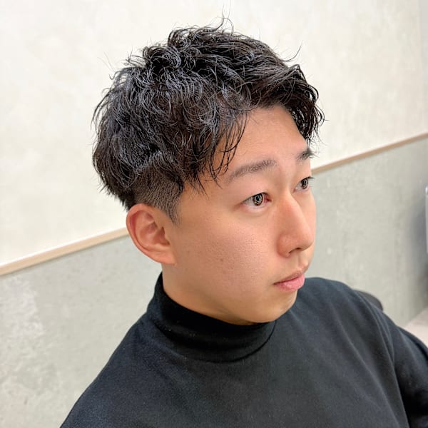 短髪ツイストスパイラルパーマ