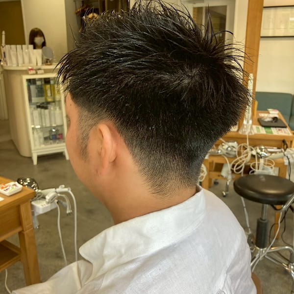 清潔感×好印象！ナチュラルツーブロック・ビジネスショート|STUDIO FUTURO by BEhair