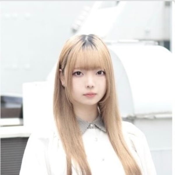 est hair 池袋西口店【エスト ヘアー イケブクロニシグチテン】のスタッフ紹介。miyu