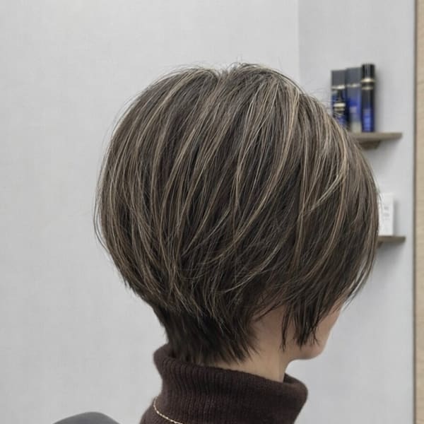 大人女性ショート