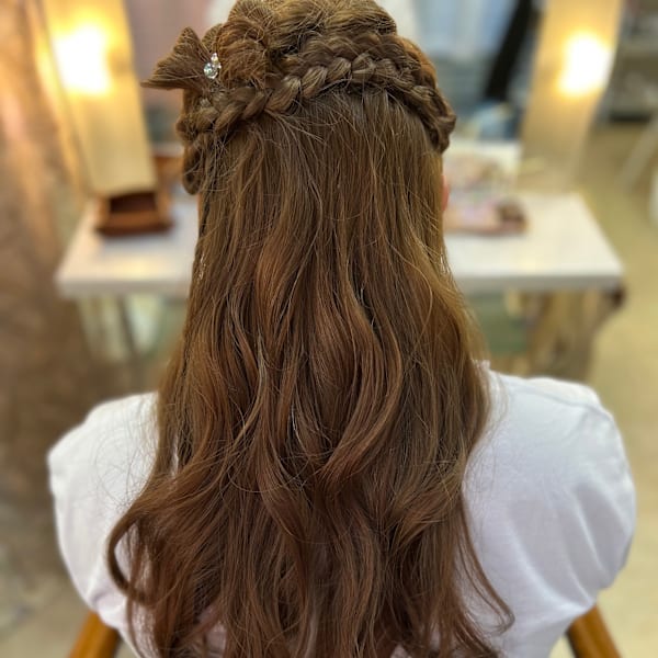 ヘアーアレンジスタイル