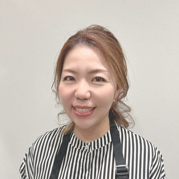 泉 友子|Hair Salon Peach Blossoms【ピーチブロッサム】大村駅前店