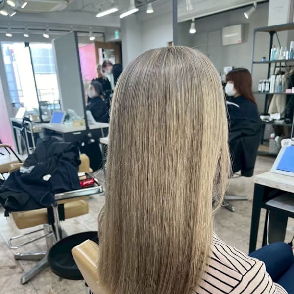 ハイブリーチホワイトカラー所沢|agir hair 所沢 【アジールヘア】 所沢プロペ通り店