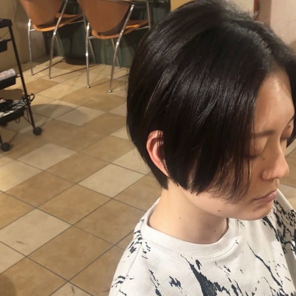 凛とした美しさを引き出す大人ハンサムショート【132スタイル