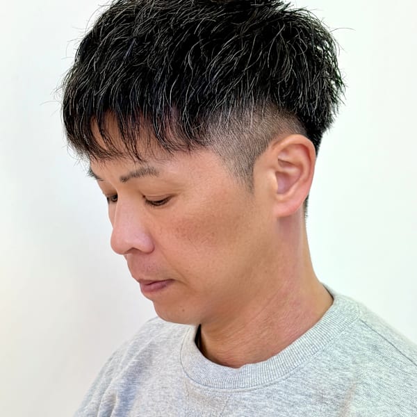 爽やかツーブロックショート