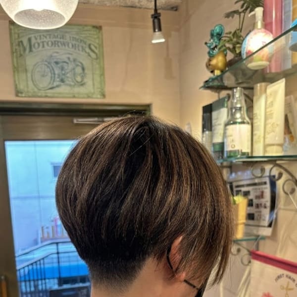 首元が綺麗に見えるハンサムショート【145スタイル】
