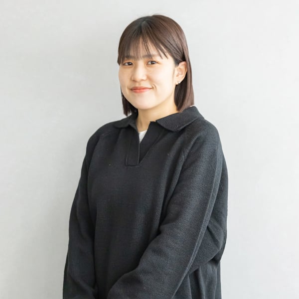 mulah【ミュラ】のスタッフ紹介。小笠原　汐海