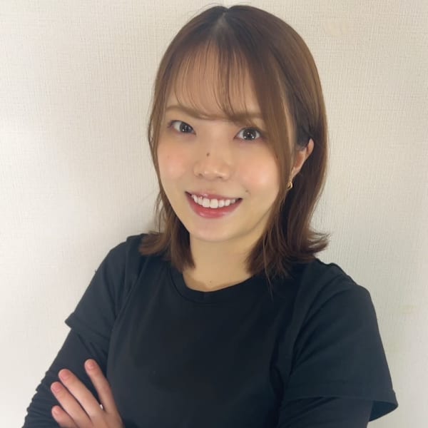 ヴィオーデ美容整体サロン 那覇店【ヴィオーデビヨウセイタイサロン ナハテン】のスタッフ紹介。ノシタ ヒビキ
