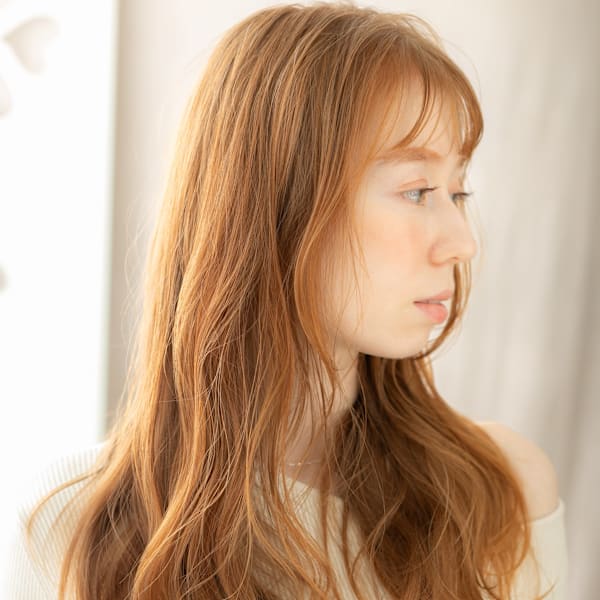 金髪ハイトーンカラーイメチェンフェミニンロング20代30代