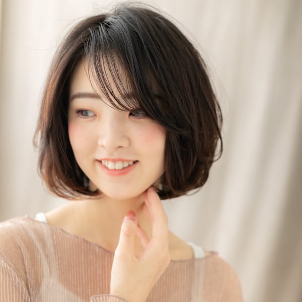 ダークアッシュカーテンバング抜け感ハッシュボブ30代40代