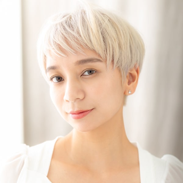 ハイトーンカラーホワイトシルバークールショート10代20代
