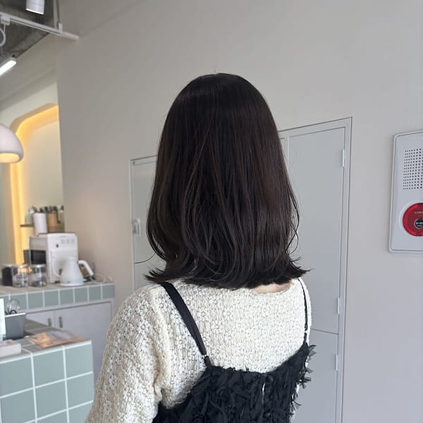 ミディアムレイヤー/切りっぱなし/前髪/顔まわり/髪質改善