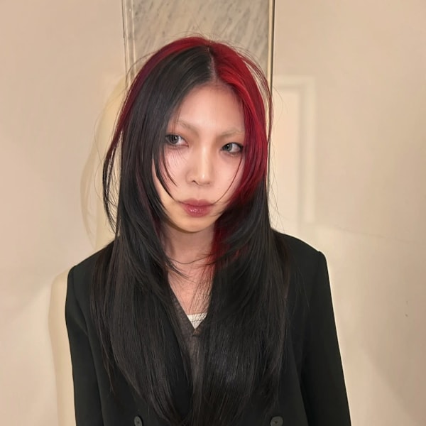 セクションカラー　デザインカラー　ケアブリーチカラー　ウルフ
