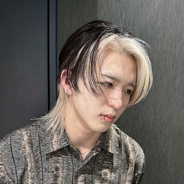 セクションカラー　デザインカラー　ケアブリーチカラー　ウルフ